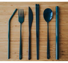 Load image into Gallery viewer, Deep Blue Chasing Cutlery Set - Chonnyday